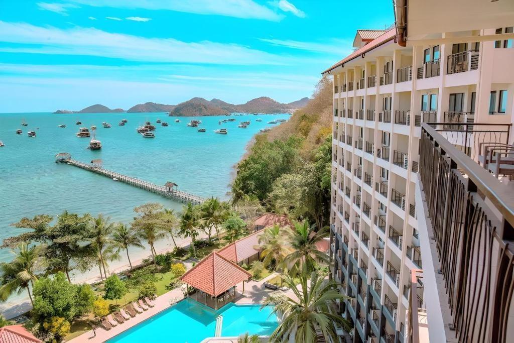 Laprima Hotel Flores Labuan Bajo Exterior foto